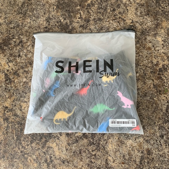 Mens Short - Picture 3 of 3